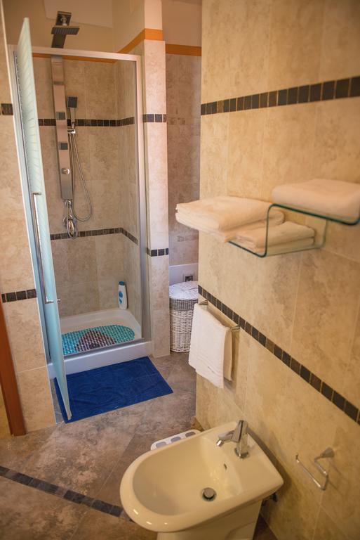 Luxury Home Bosa Apartment Extérieur photo